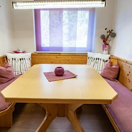 Haus Berghof Bed and breakfast Gries