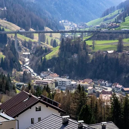 Bed and breakfast Haus Berghof 3*