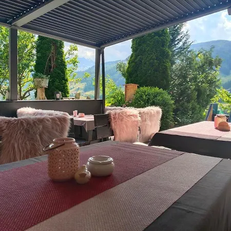 Haus Berghof Bed and breakfast